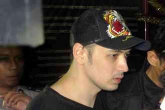 Richard Kevin Tabrak 1 Pengendara Motor dan 2 Pekerja Galian